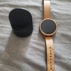 Rose gold moto 360